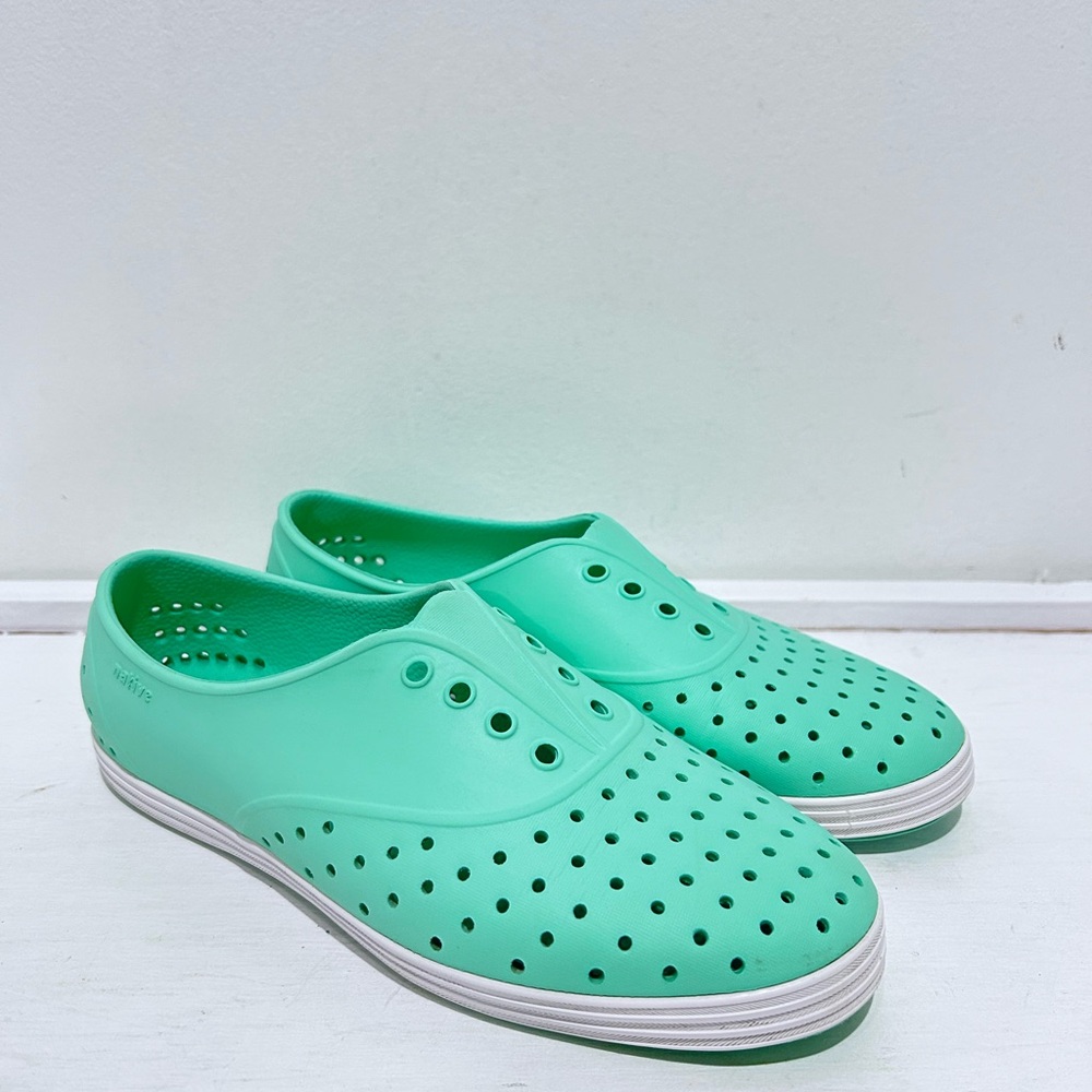 Native Women’s Jericho‎ Mint Green Slip-On Shoes Size 6